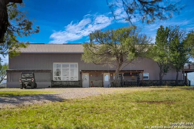 7702 ranch road 965 Llano, TX 78643